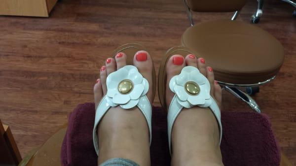 First pedicure and they suggested the spa treatment. I had to give in! Had a great massage and hot rocks (warm). LOVED IT!