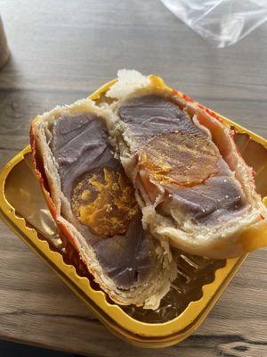 Inside of Banh Pia (TikTok: @justandyvu)