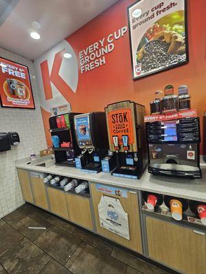 Iced coffee, sink, cups