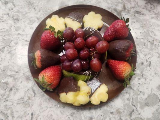 The mini chocolate dipped indulgence platter..  we all love the chocolate dipped fruit