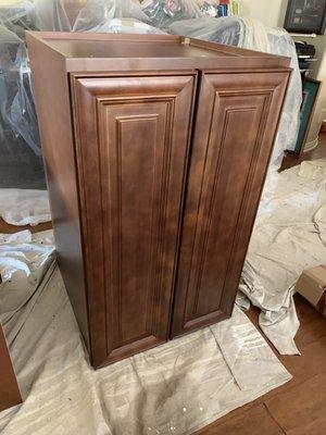 Linen cabinet