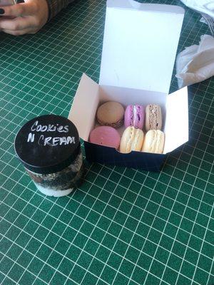 Dessert in a jar AND macarons!!