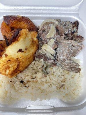 Carne Jalapeño special with white rice and maduros and queso frito