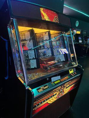 Really neat old school jukebox(?) not sure what it's called but it was neat! Got to choose several songs for a buck.