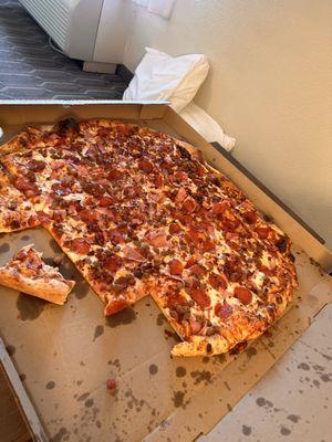 Giant Manhattan Pizza and Wings