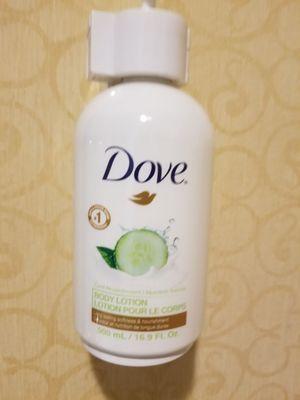 Body lotion in multi-use container