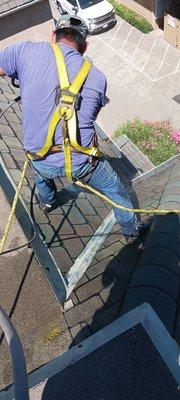 Cleaning roof