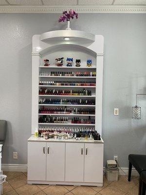 Nail color display.