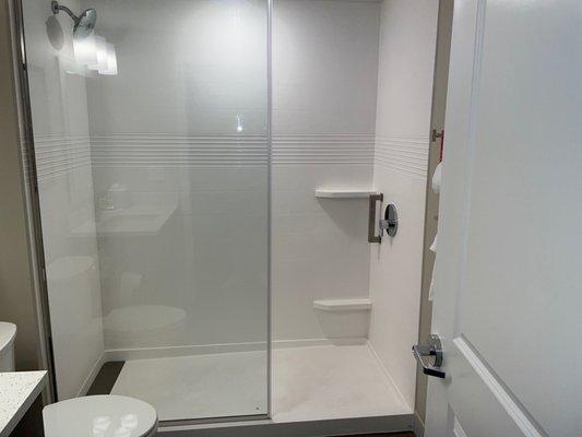 Nice walk-in shower too