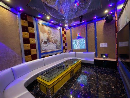 Golden Lounge KTV