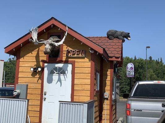 This is the stand, and on either side has a drive through. Behind it is the highway, so it's a good stop between towns.