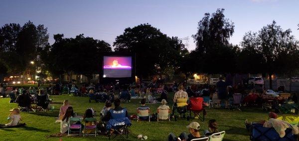 Check out our outdoor movie screen rental in Los Angeles!