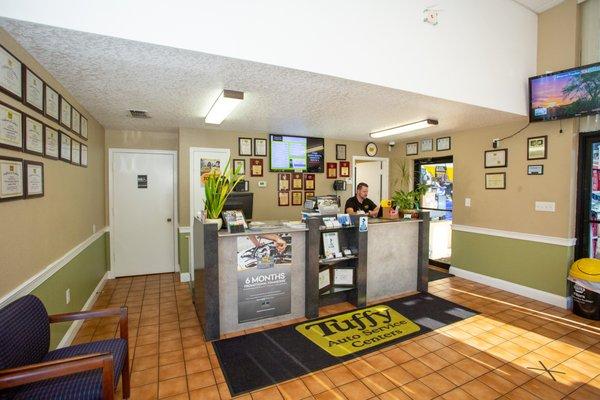 Front counter in the lobby at Tuffy Tire & Auto Service located at 1675 E Semoran Blvd. in Apopka, Florida.