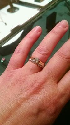 Coddington Jewelers did an excellent job repairing my wedding set!  Thank you!