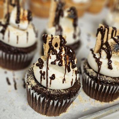 Yummy- smores cupcakes for the case!