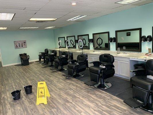 A barbershop that always stays clean.