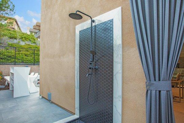 outdoor shower