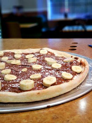 We love trying new things..nutella and banana pizza! Wow!