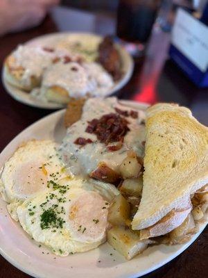 Room temperature Sunday brunch before 1pm: chicken fried steak (meh) and biscuits and gravy (decent)