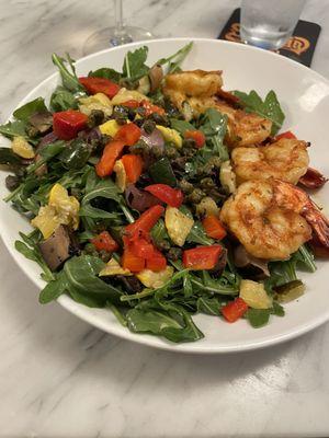 Tuscan veggie salad with shrimp