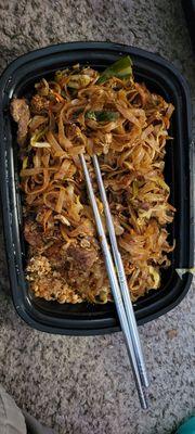 Beef phad thai, hot hot