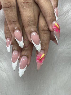 Golden Nails Spa