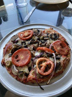 Garden pizza on thin crust