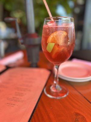 Sparkling sangria