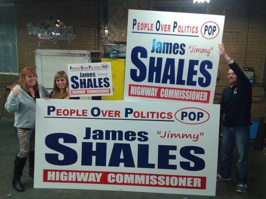 Various Sizes of Signs from 24" x 18" Corrugated Plastic Lawn / Yard to Large 4' x 8' and 4' x 4' Roadside / Highway Signs Union Printed