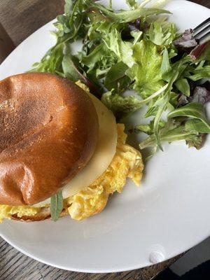 Breakfast sandwich