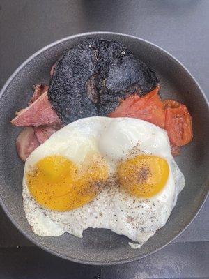 Aussie bowl - eggs, ham, portobello mushroom and toast