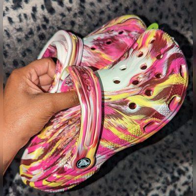 TIE-DYE CROCS! (($19.99))