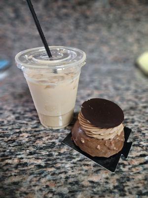 Iced cafe latte and chocolate dessert