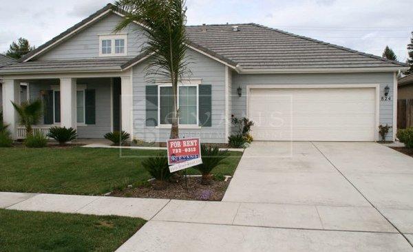 824 W JAMES CT, VISALIA  AVAILABLE TO VIEW 6/21