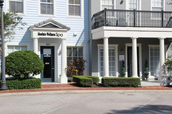 Exterior entrance to Absolute Wellness Spa in Jupiter Florida.