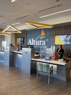 Teller line of the Altura Credit Union Eastvale branch