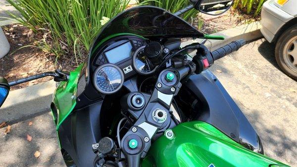 The new resivors look beautiful on my 2015 zx14r ABS