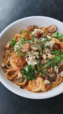 Crab and Shrimp Linguine