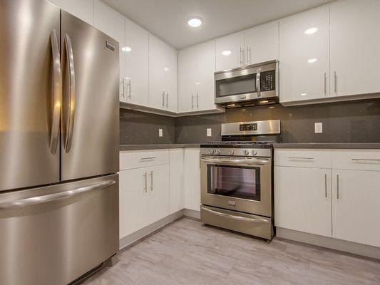 Prefabricate cabinets new kitchen