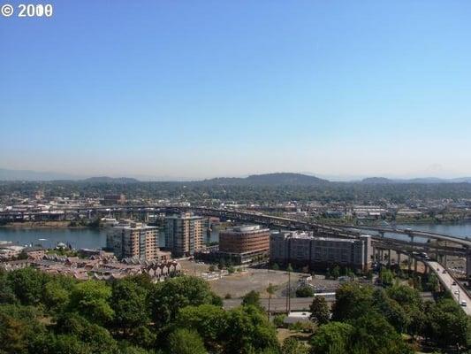 Views over the Willamette to Mount Hood!