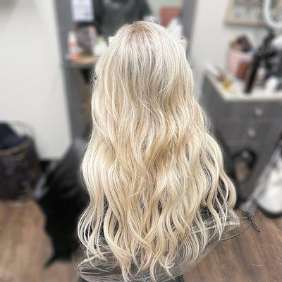 Blonde extensions