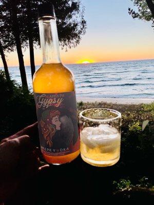 Apple pie vodka: Sunset is always better with the right girl!