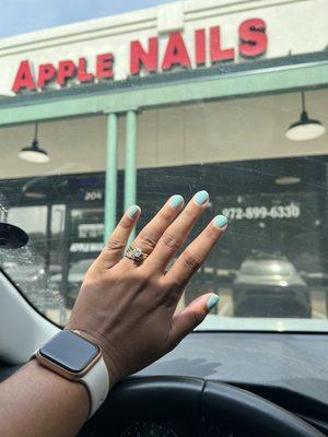 Apple Nails