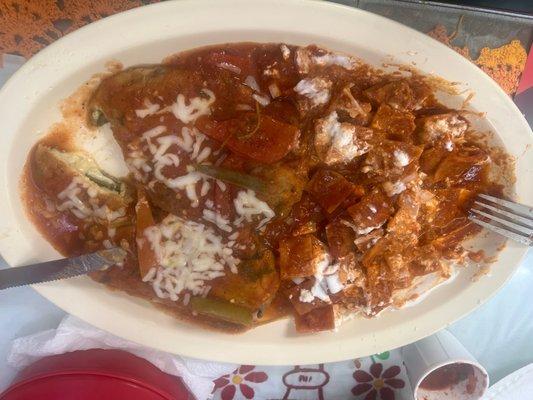 chilaquiles rojos and chile relleno