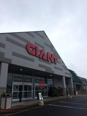 Giant Supermarket of Harrisburg -- 5005 Jonestown Road / Route 22, Harrisburg         Storefront