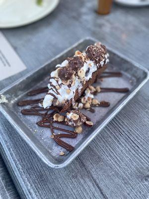 Go Nuts Dessert Taco