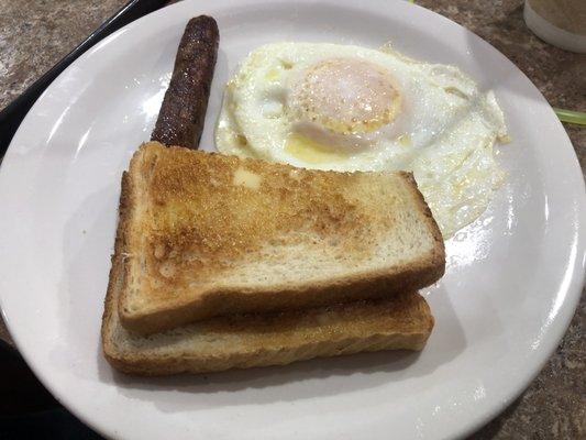 Kids: one egg, sausage and white toast