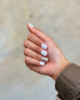 Four Seasons Nails Salon