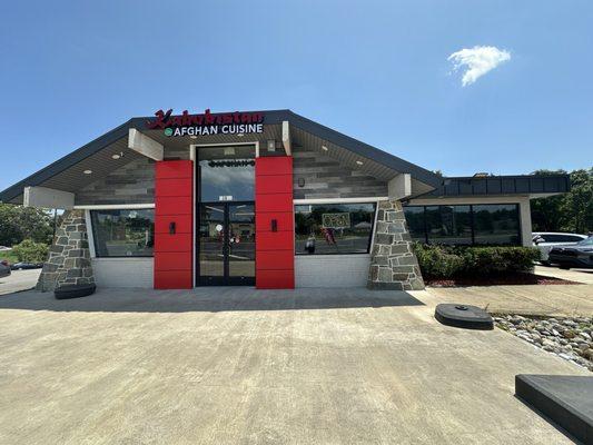 Kabobistan front entrance facing Route 1/Richmond Highway.