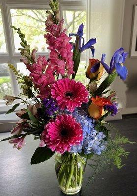 the "Classic Colors" arrangement